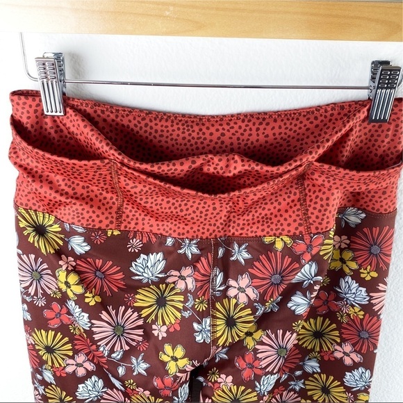 Nanette Lepore 2 Piece Hi Neck Crop Tank & Pocket Legging Size L NWT - Picture 10 of 15